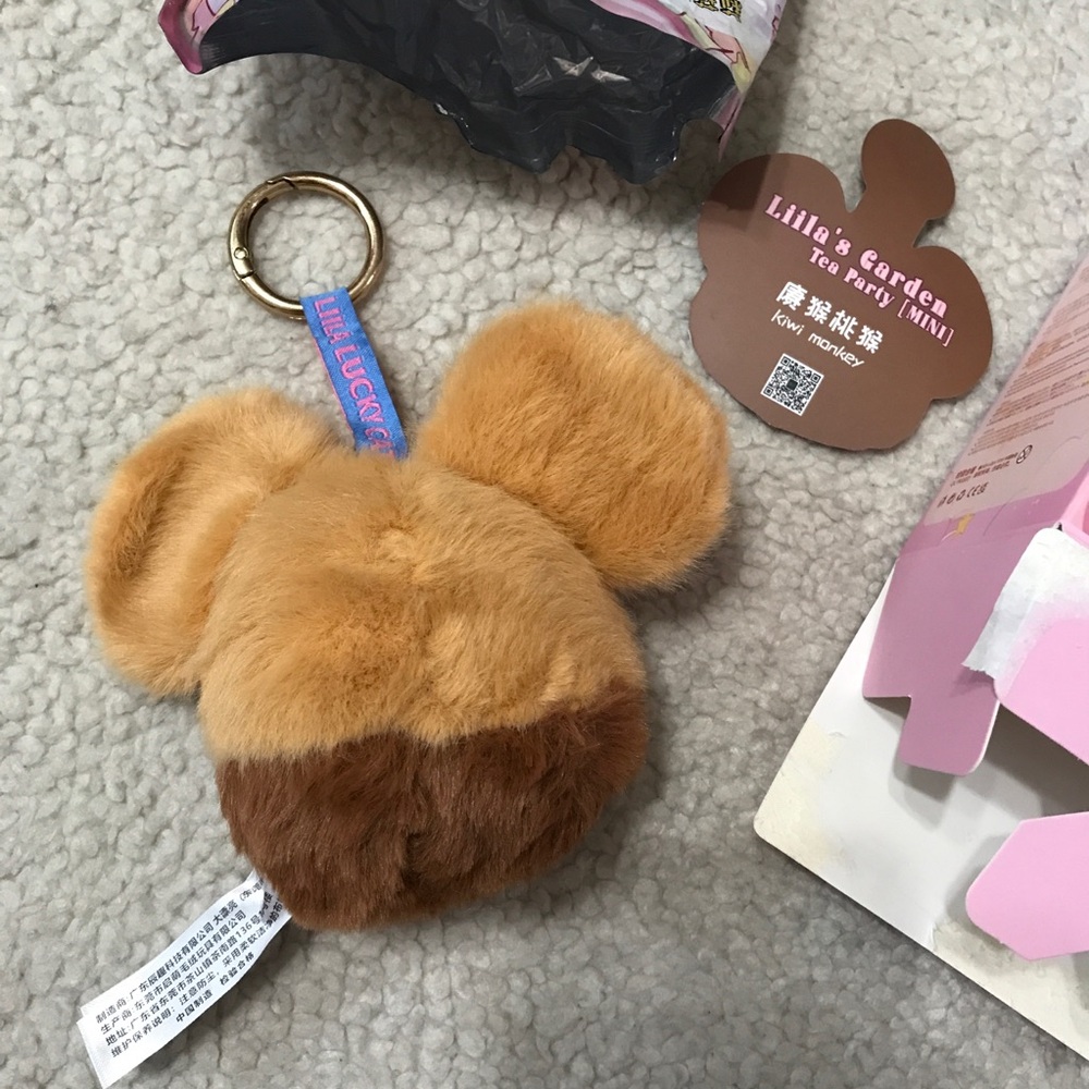 Liila’s Garden Tea Party Mini Plush Pendant Blind Box Toy - Kiwi Monkey 🚨 - Picture 3 of 16
